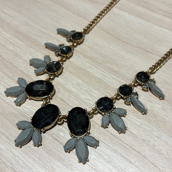 J Crew Necklace - Picture 2 of 4